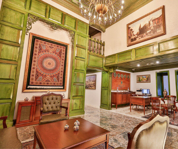 Website Emerald lobby