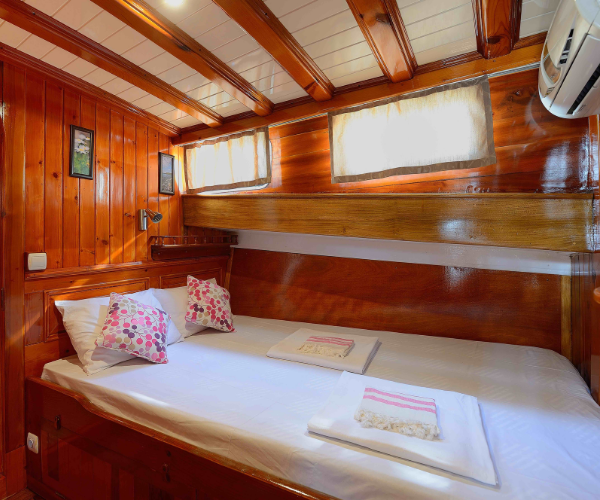website banner x Bluecruise hut